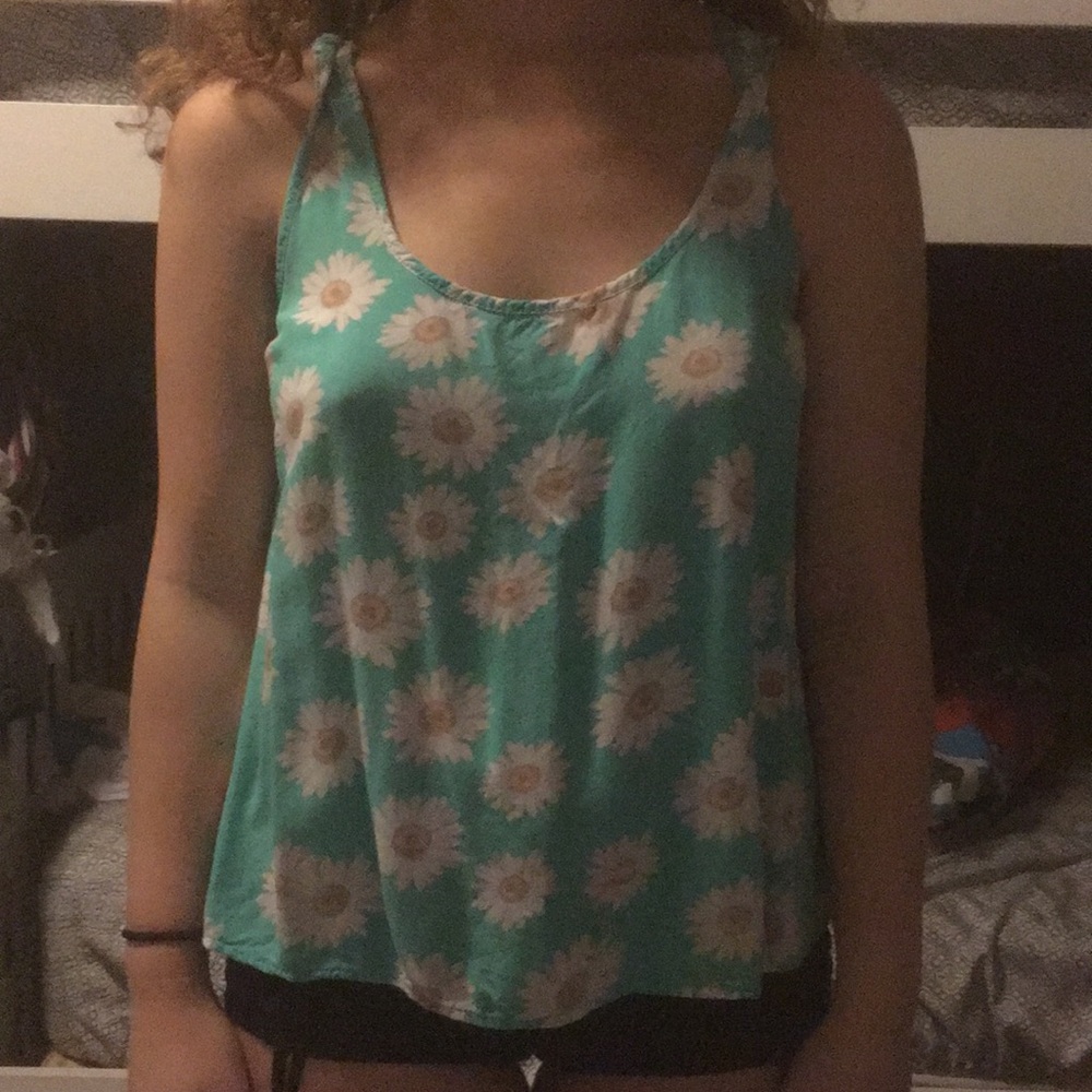 light blue tank top with sunflowers